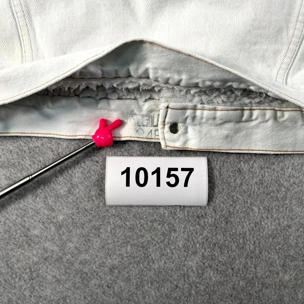 Vintage Authentic Levi's Trucker Jacket Mens Large White Sherpa Lined USA Made